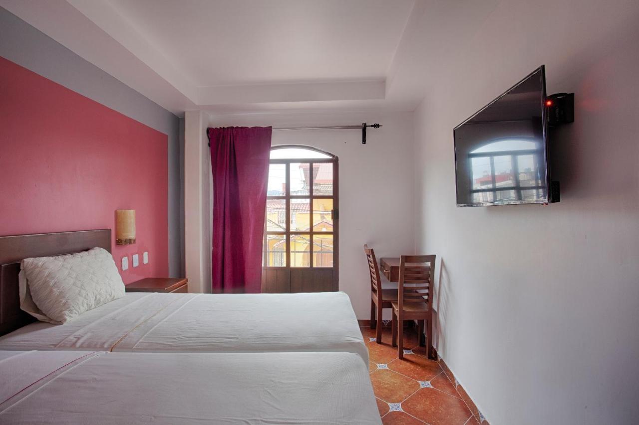 Capital O Casa Real Hotel Huauchinango Exterior photo